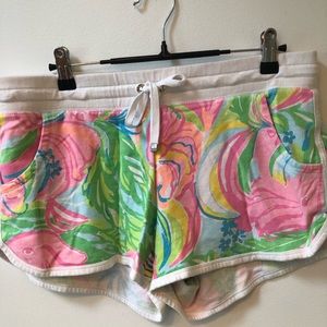 Lilly Pulitzer short